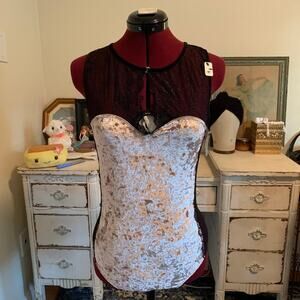 NWT Modcloth Sophie B Crushed Velvet Bodysuit in Blush